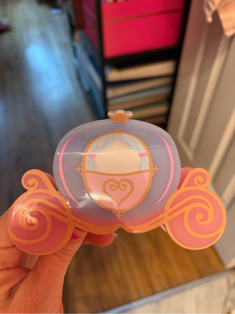 Cinderella carriage hair claw